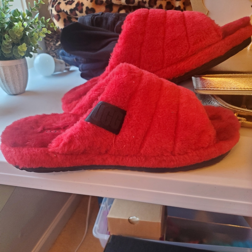 Genuine Ugg Fluff Samba style sheepskin slippers
